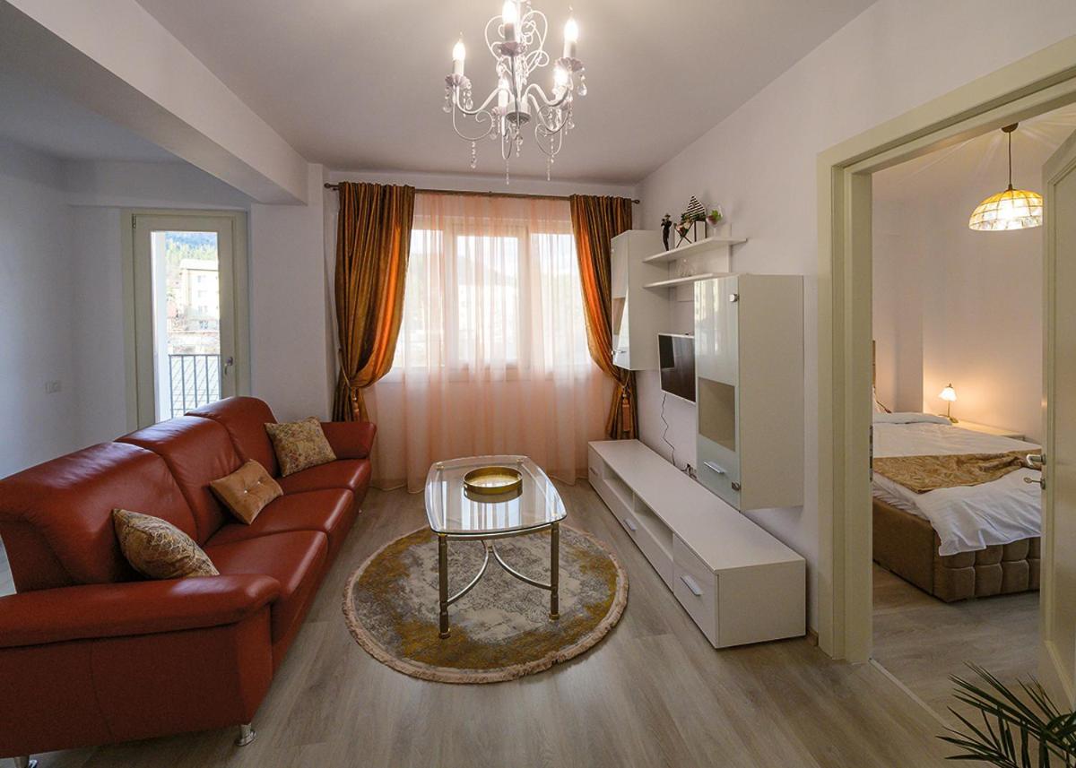 גורה הומורולווי Apartament Laur מראה חיצוני תמונה