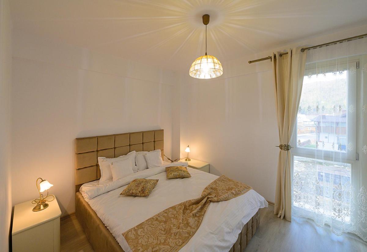 גורה הומורולווי Apartament Laur מראה חיצוני תמונה