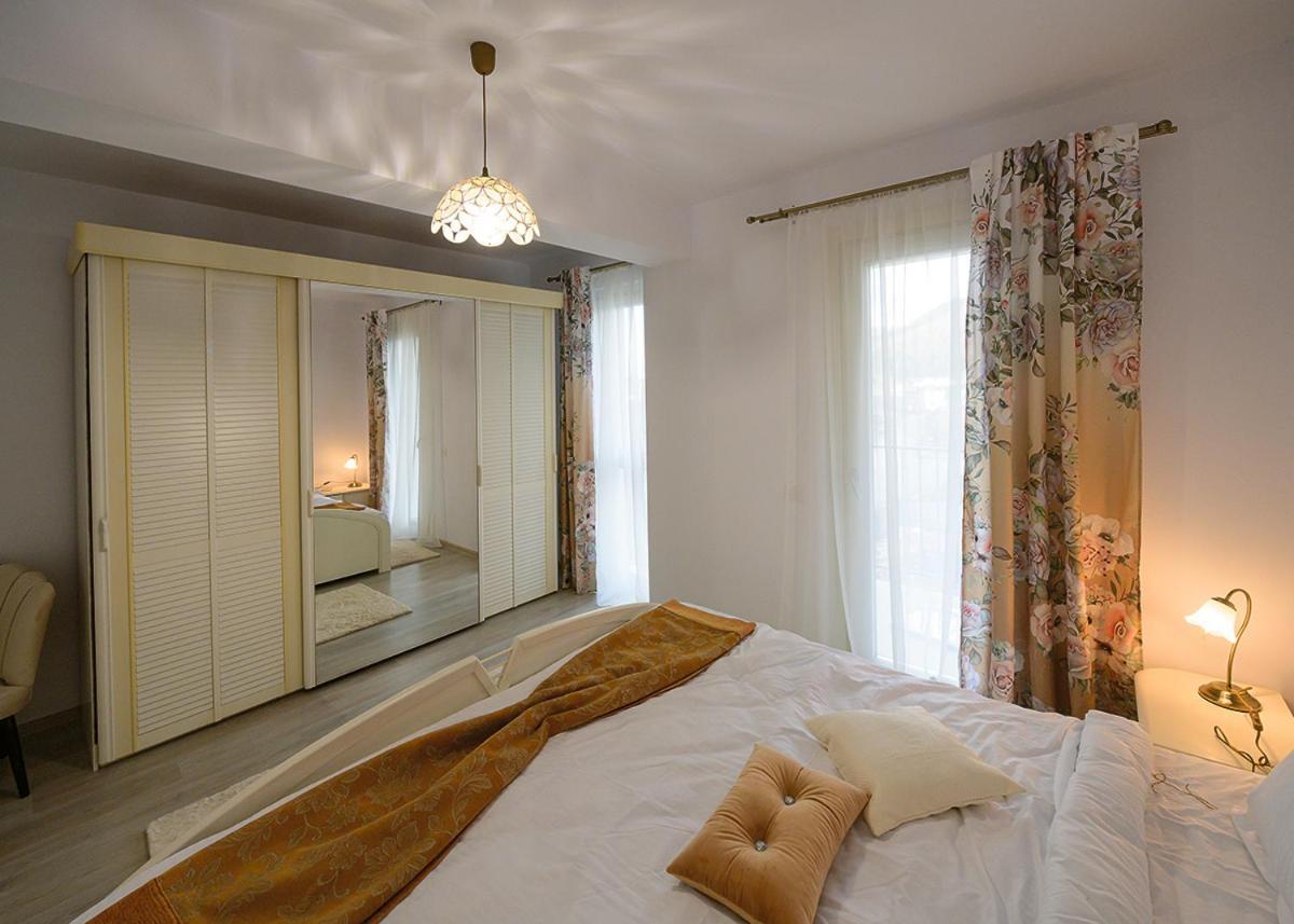 גורה הומורולווי Apartament Laur מראה חיצוני תמונה